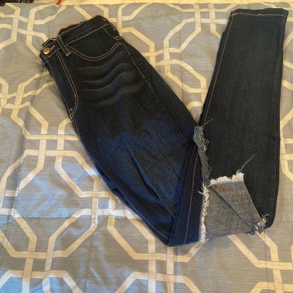 High waisted ripped fashion nova jeans!